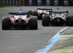 lewis-hamilton-ferrari